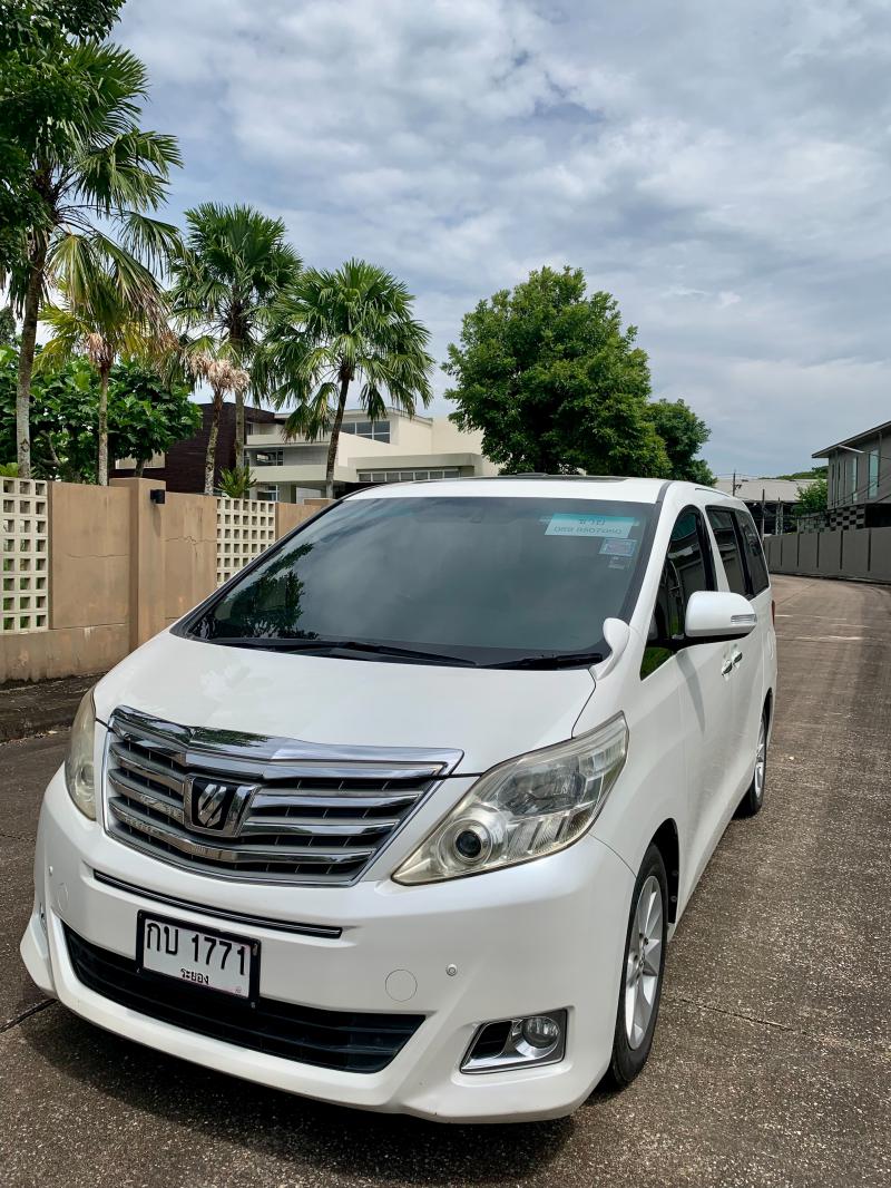 TOYOTA Alphard 2012