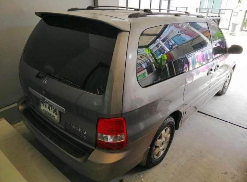 KIA carnival 2004